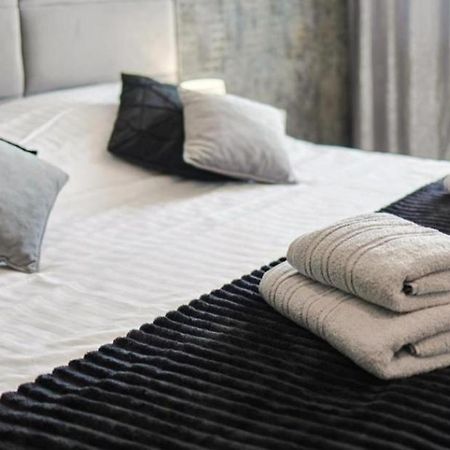 Stary Toruń Kopernik Premium Rooms Apartment מראה חיצוני תמונה