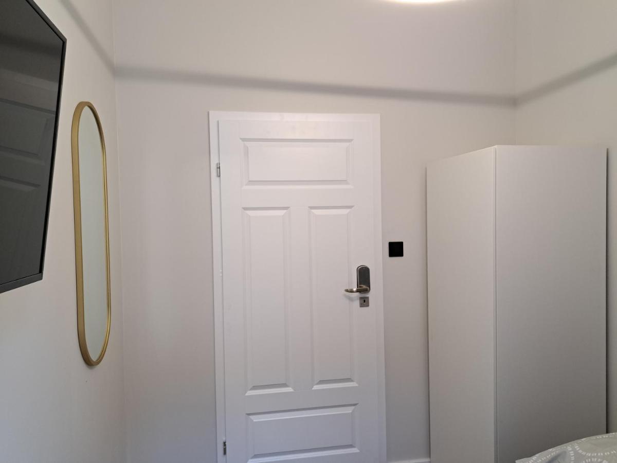 Stary Toruń Kopernik Premium Rooms Apartment חדר תמונה